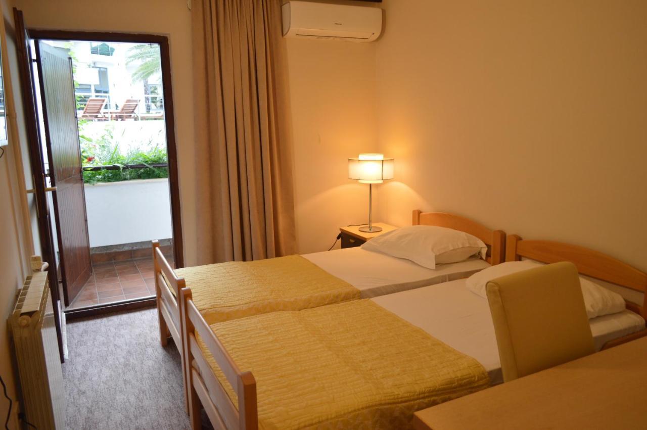 Ambassador Apartments Petrovac Dış mekan fotoğraf